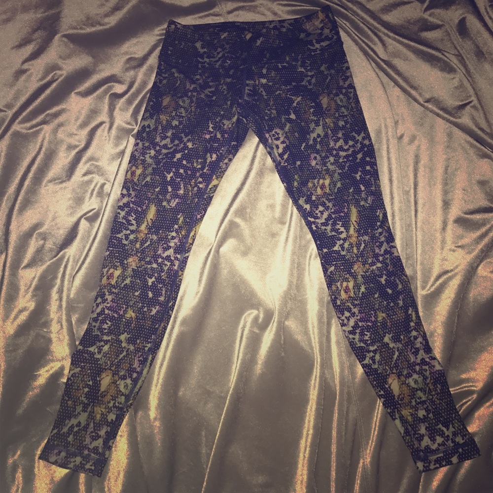 Lulu Lemmon leggings
